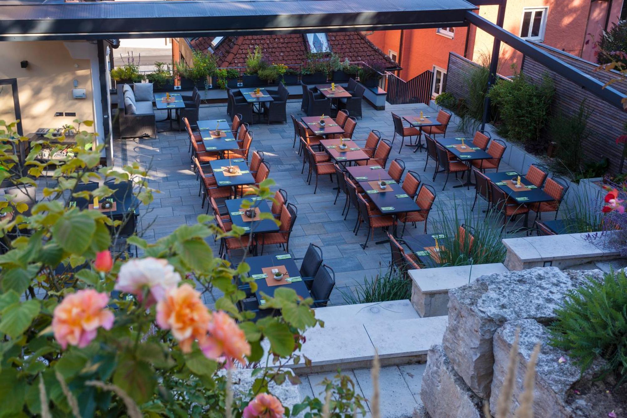 Hotel-Gasthof Zur Sonne Папенхайм Екстериор снимка