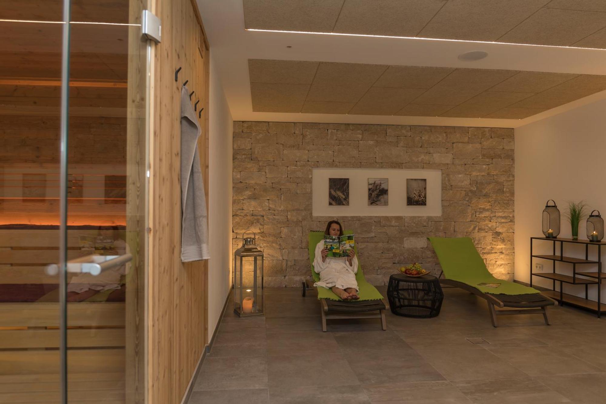 Hotel-Gasthof Zur Sonne Папенхайм Екстериор снимка
