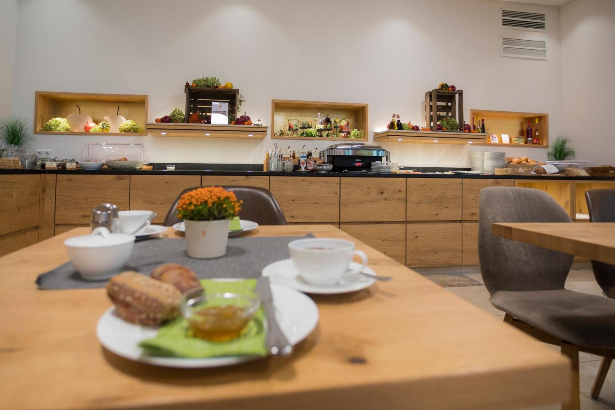 Hotel-Gasthof Zur Sonne Папенхайм Екстериор снимка