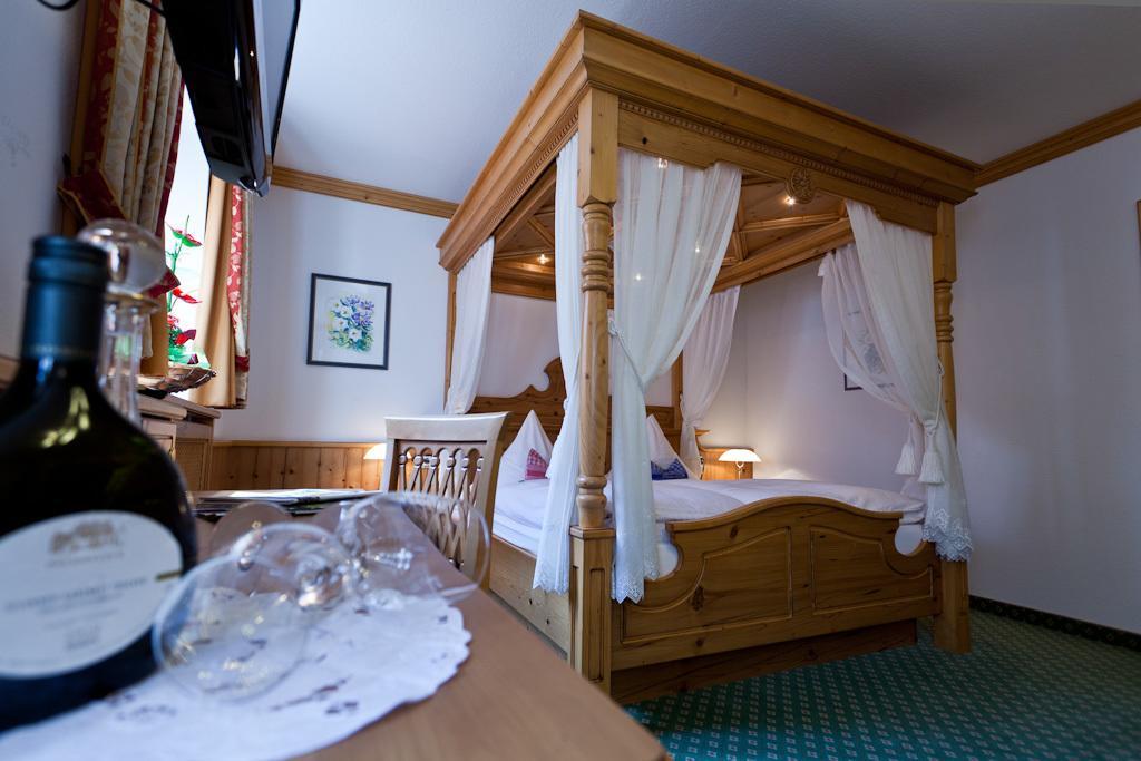 Hotel-Gasthof Zur Sonne Папенхайм Екстериор снимка