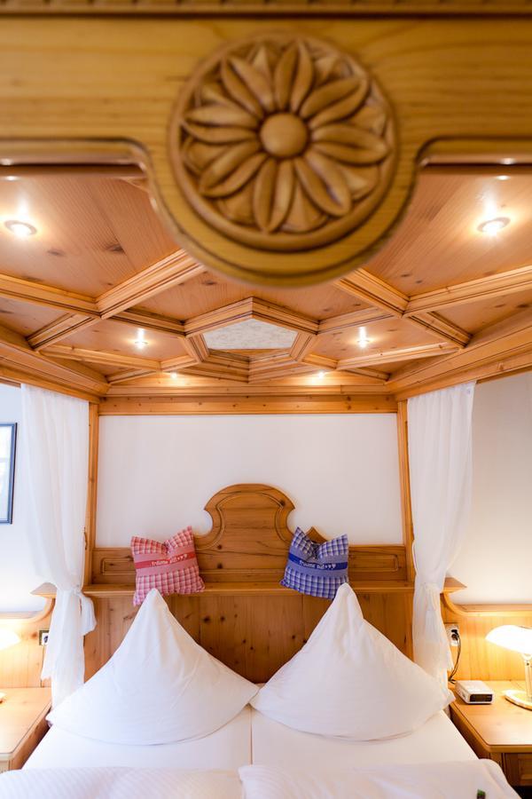 Hotel-Gasthof Zur Sonne Папенхайм Екстериор снимка