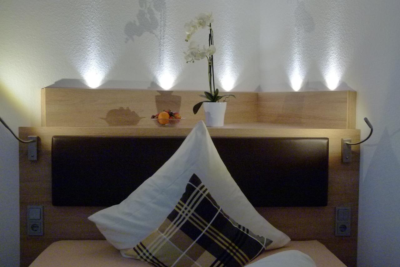 Hotel-Gasthof Zur Sonne Папенхайм Екстериор снимка