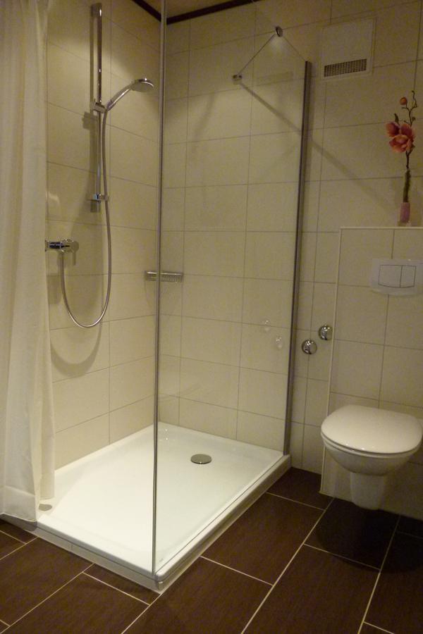 Hotel-Gasthof Zur Sonne Папенхайм Екстериор снимка