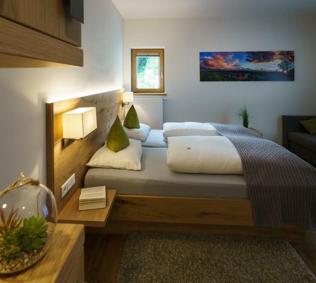 Hotel-Gasthof Zur Sonne Папенхайм Екстериор снимка