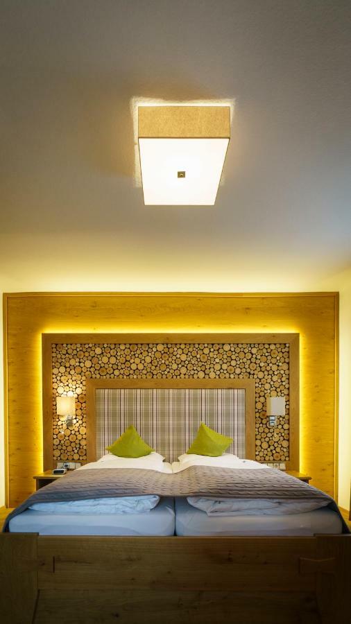 Hotel-Gasthof Zur Sonne Папенхайм Екстериор снимка